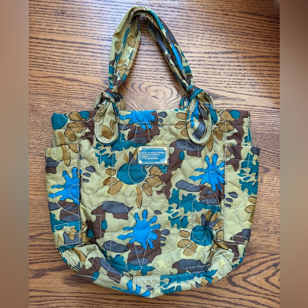 Marc by Marc Jacobs | "Pretty Nylon" Tate Tote - Camo Splat 💙🤎💚